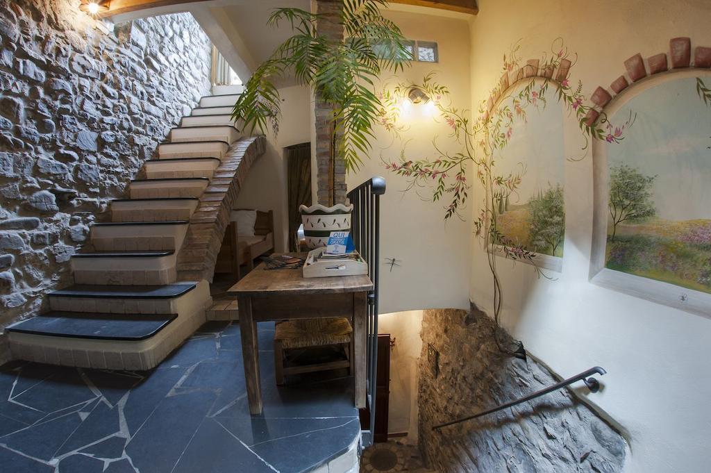 B&B Il Libro Verde Dolceacqua Buitenkant foto