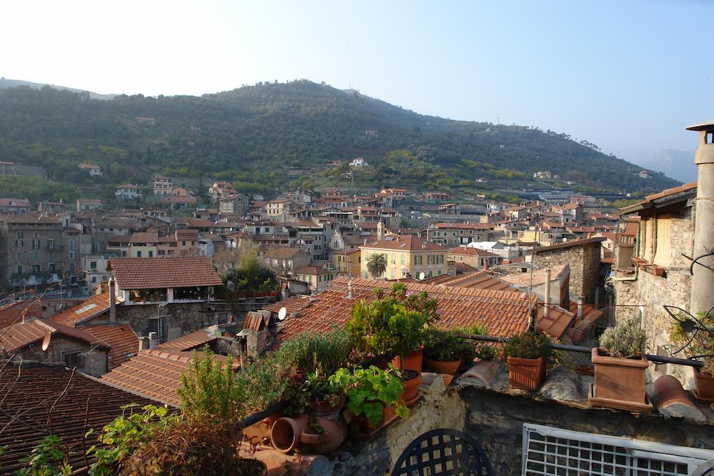 B&B Il Libro Verde Dolceacqua Buitenkant foto
