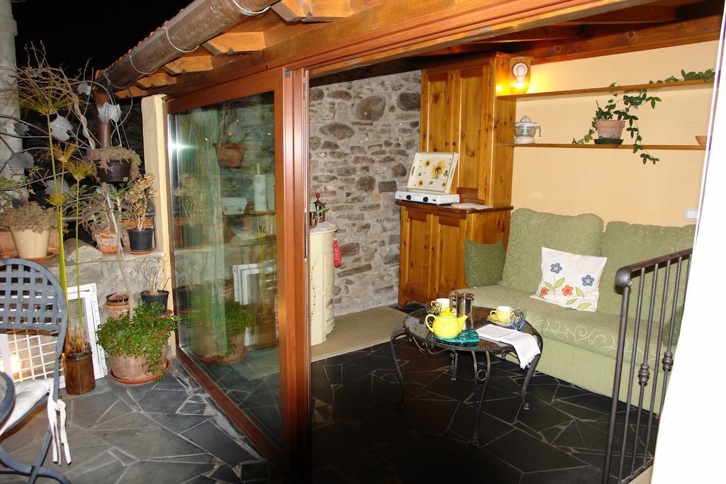B&B Il Libro Verde Dolceacqua Buitenkant foto