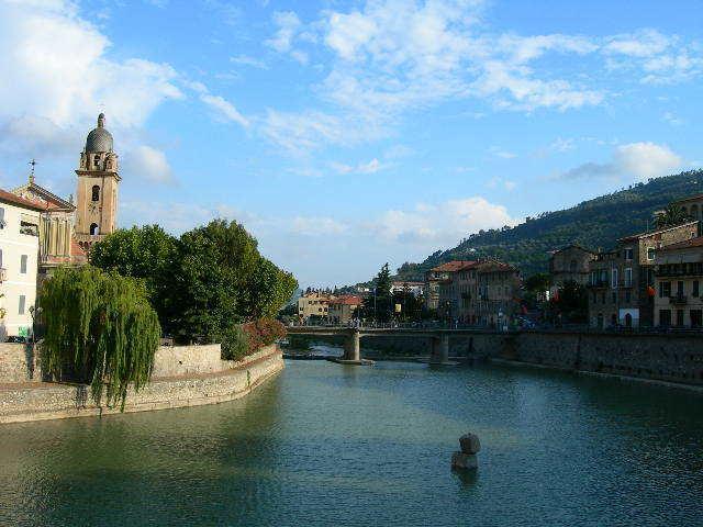 B&B Il Libro Verde Dolceacqua Buitenkant foto