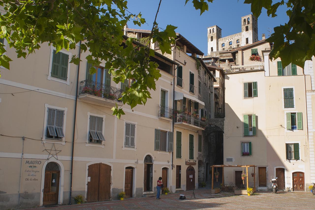 B&B Il Libro Verde Dolceacqua Buitenkant foto